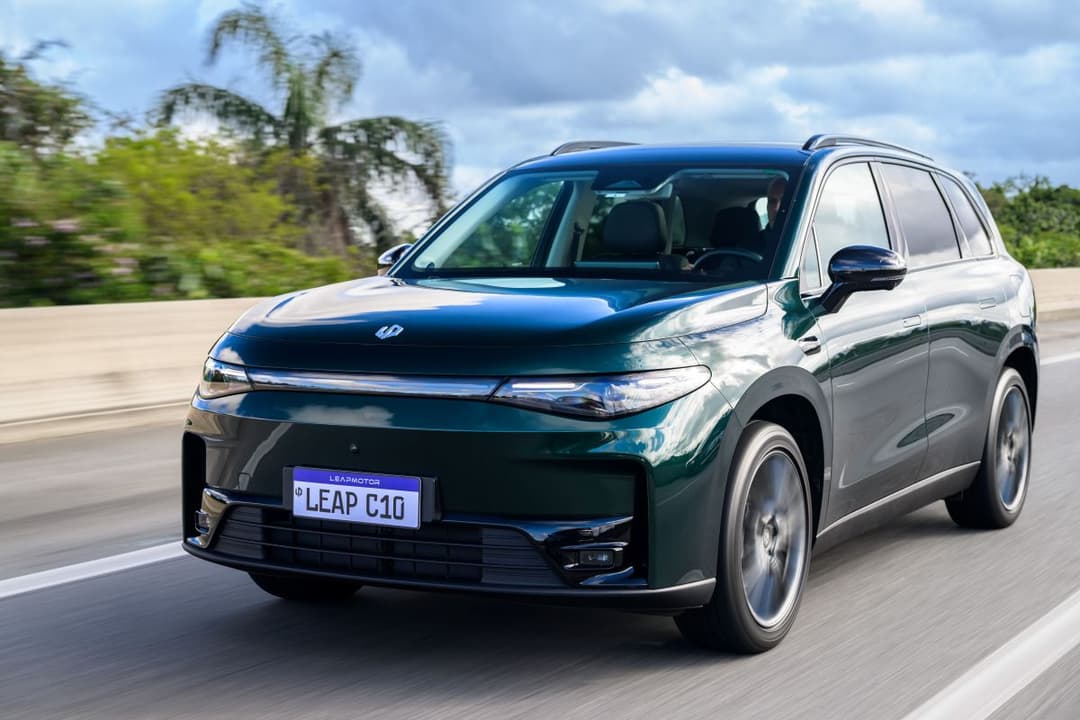 Leapmotor C10 REEV é o primeiro carro do programa de assinatura