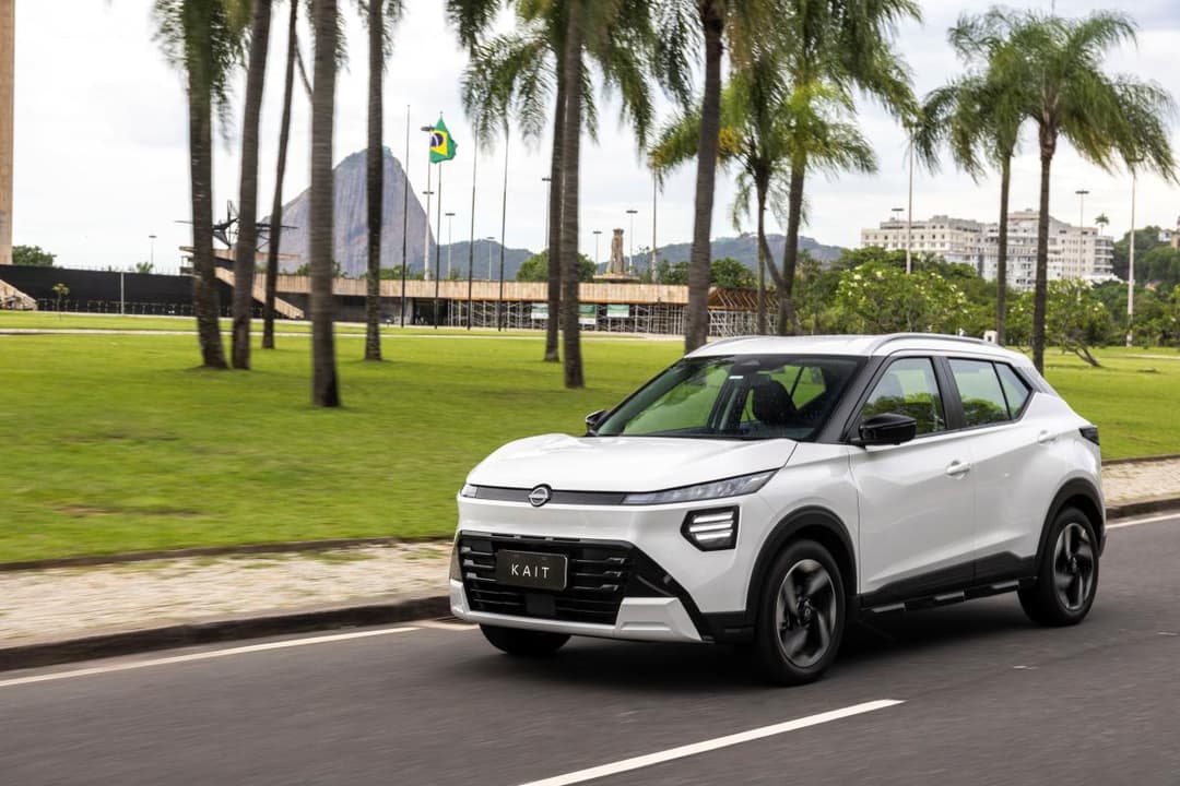 Nissan Kait Exclsive em movimento